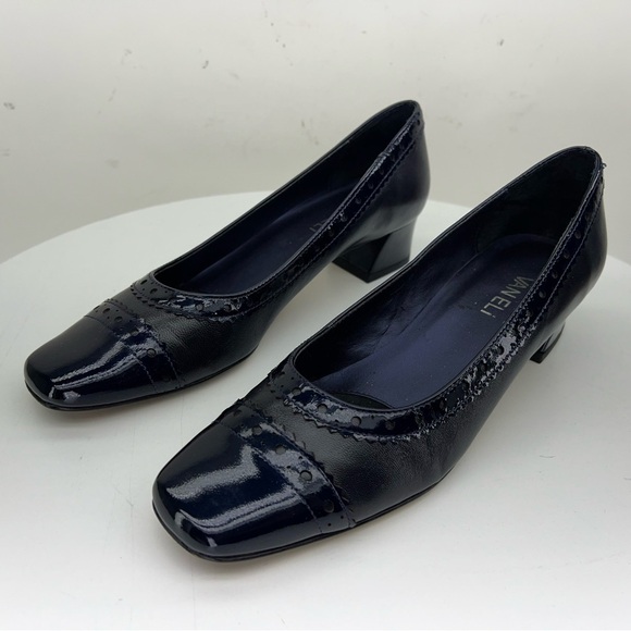 Vaneli Heels Pumps Block Low Heel Square Cap Toe Navy Blue Leather Retro Date - Picture 3 of 15